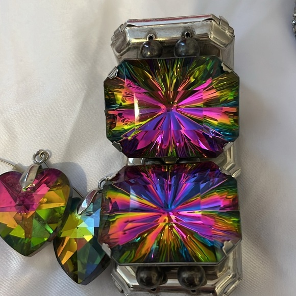 Beautiful stretch bracelet and matching earring, multi colored!!!!! - Picture 2 of 3